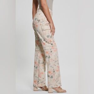 New Guess Straight jeans with floral print, Peach, Light blue, Cream SZ 27